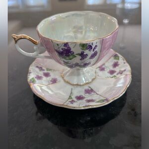 Vintage tea cup/saucer from Japan.